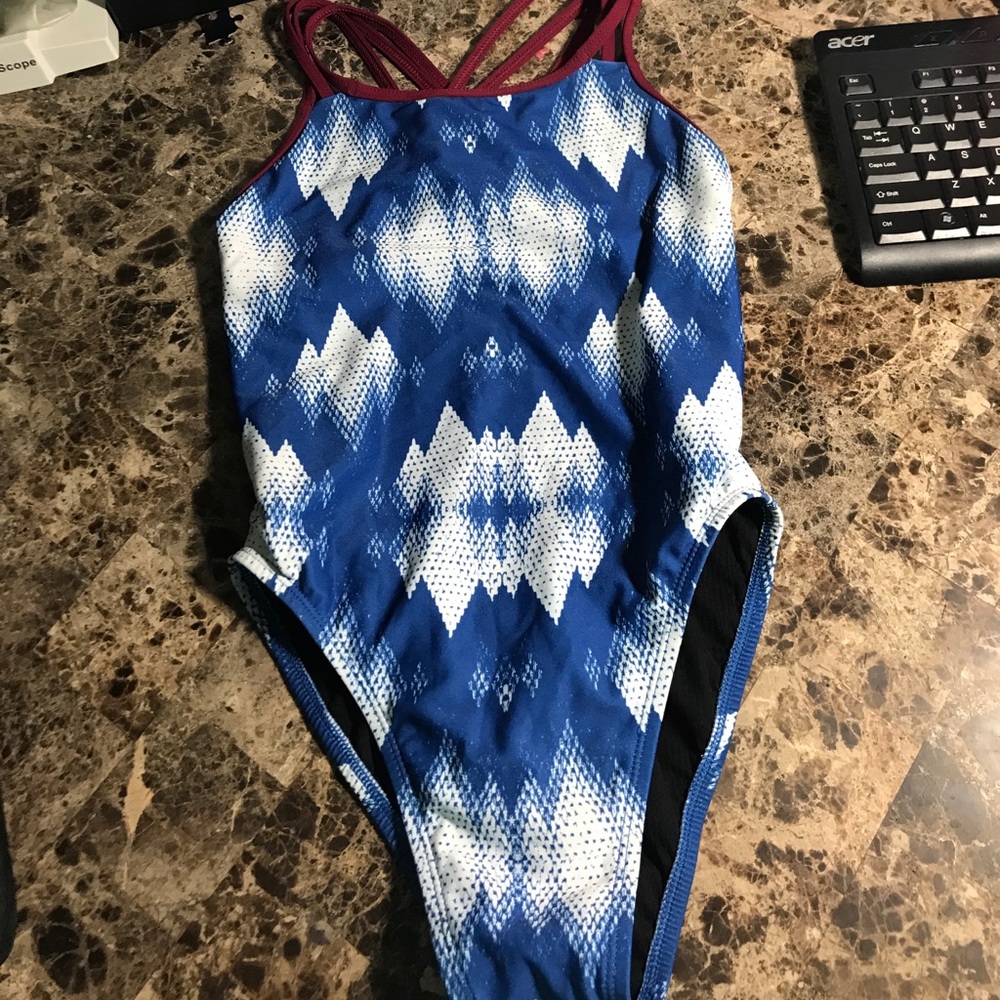 Jolyn 28 Ryker